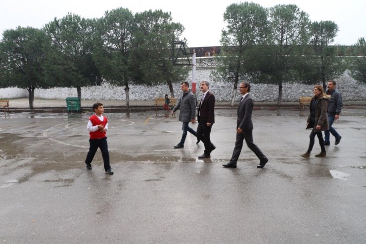 Başkan Şirin’den Atatürk İlkokulu’na destek