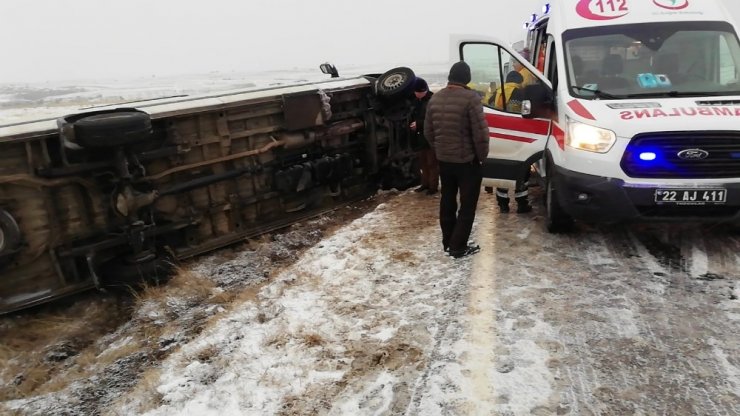 Edirne’de etkili olan kar, kazaları da beraberinde getirdi