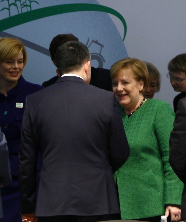 Bakan Pakdemirli, Angela Merkel ile görüştü