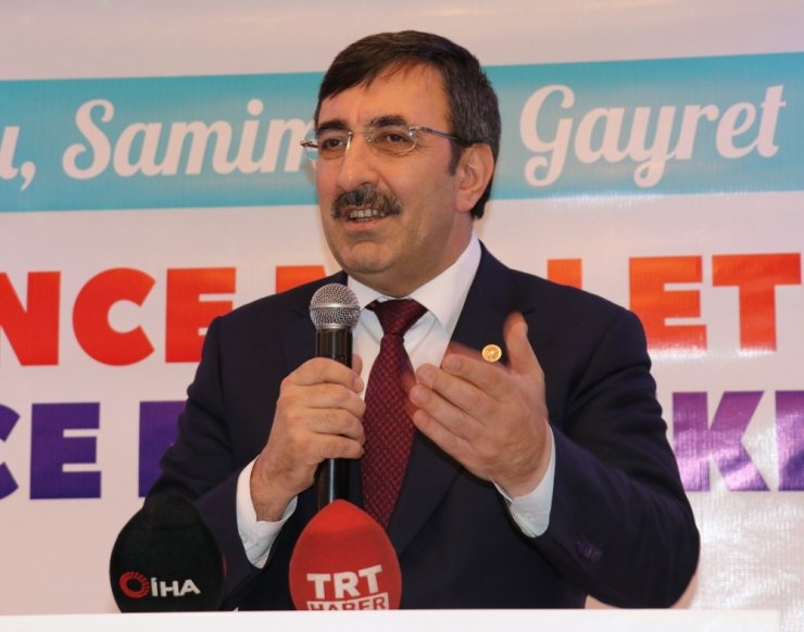 AK Parti Genel Başkan Yardımcısı Yılmaz: “AK Parti bir hizmet partisidir, slogan partisi değildir”