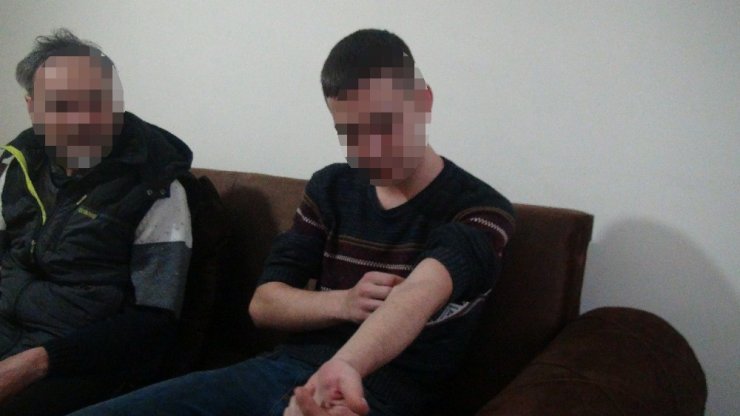 Antalya’da uyuşturucu bağımlısı baba ve oğluna sahte çip takıldığı iddiası