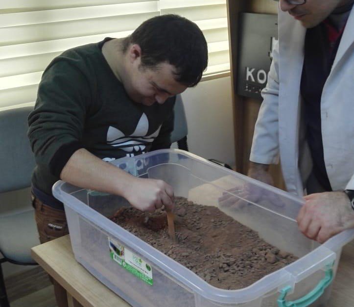 Özel müzeciler, sınıfta yaptıkları arkeoloji ile tanıştı
