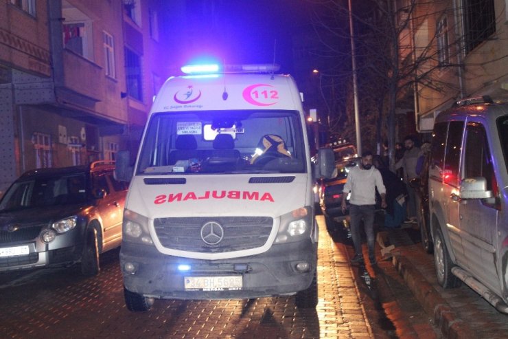 Sultangazi’de çıkan yangında 1 kadın yaralandı