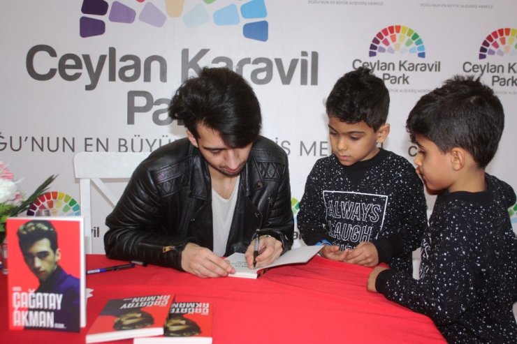 Çağatay Akman’dan yeni şarkı müjdesi