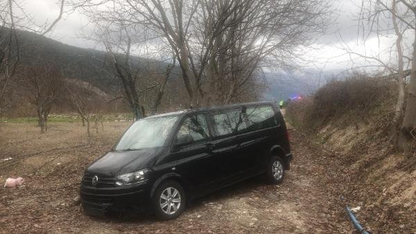 Amasya'da minibüs cenaze dönüşü tarlaya yuvarlandı: 6 yaralı