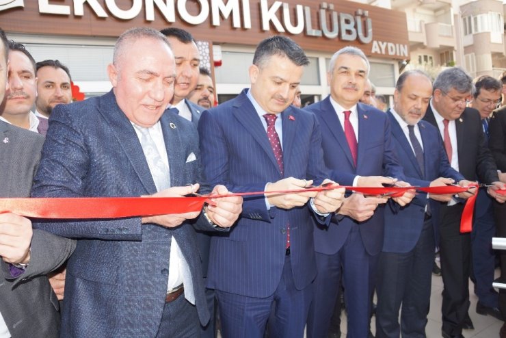 Bakan Pakdemirli, Aydın’da Ekonomi Kulubü’nün açılışını yaptı