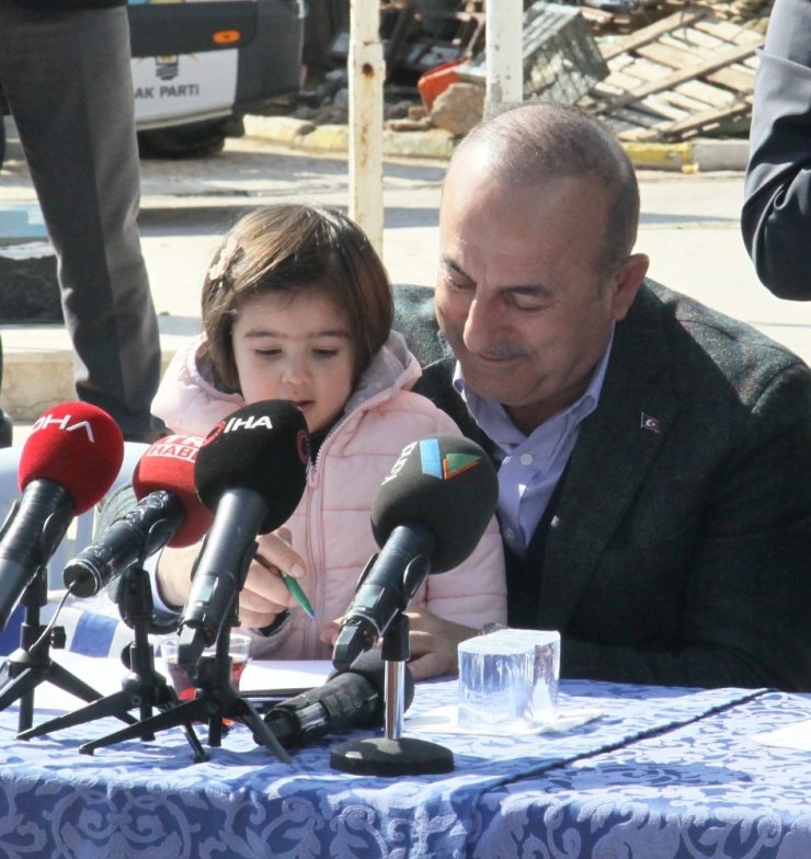 Bakan Çavuşoğlu Avrupa Parlamentosundaki ırkçılara yüklendi: "Bunlar faşisttir, bunlar İslam düşmanıdır"