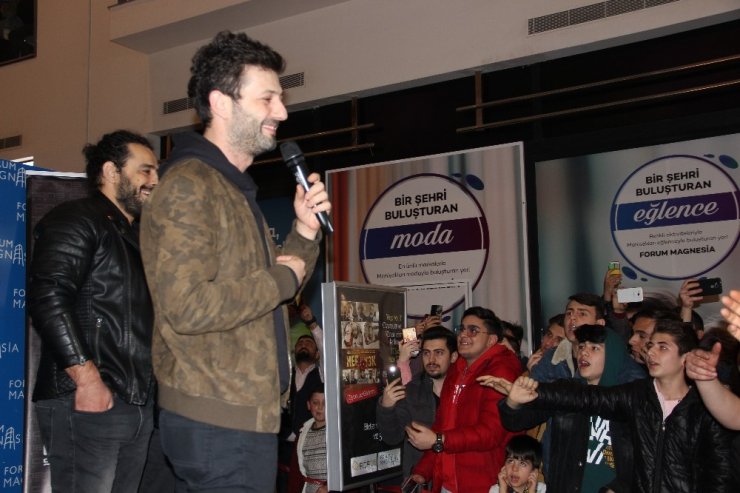 Ünlü oyuncudan sinema tekellerine gönderme