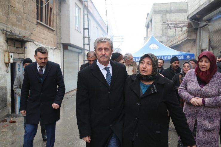 Belediye Başkanı Tahmazoğlu patlamanın yaşandığı mahallede