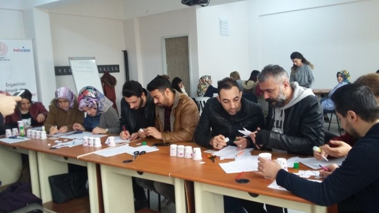 Ergani’de anaokulu öğrencileri kodlama öğreniyor