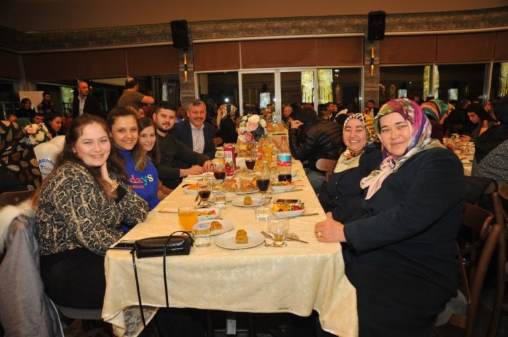 Başkan Karaosmanoğlu, “Biz büyük bir aileyiz”