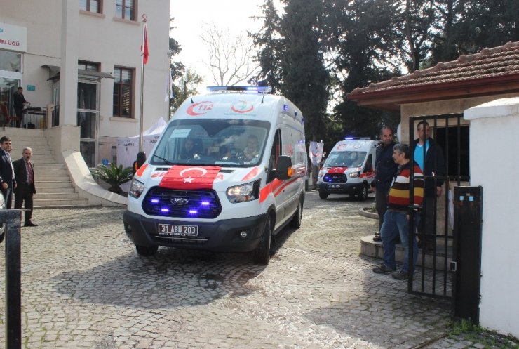 Sağlık Bakanlığı’ndan Hatay’a 6 ambulans