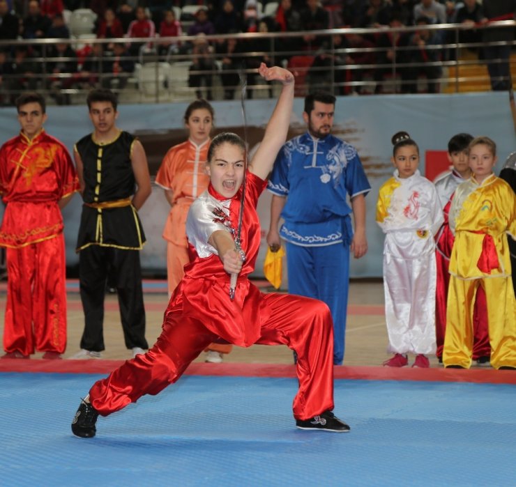 ’Spor Sivas Projesi’ ile 118 bin öğrenci sporla buluşacak