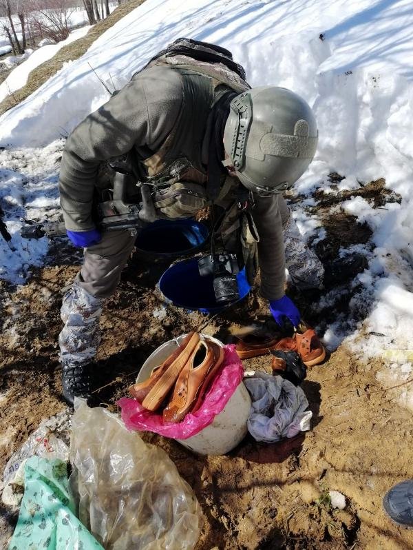 Bitlis'te PKK'ya ait 3 sığınak tespit edildi