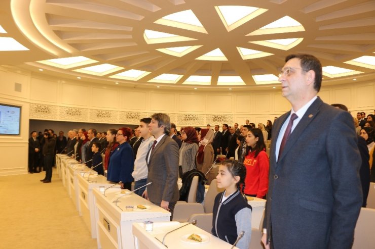 GSO Başkanı Ünverdi, Gazişehir Öğrenci Meclisi’ne katıldı