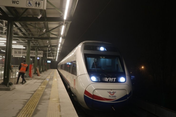 Yüksek hızlı tren ilk defa Avrupa Yakasına geçti