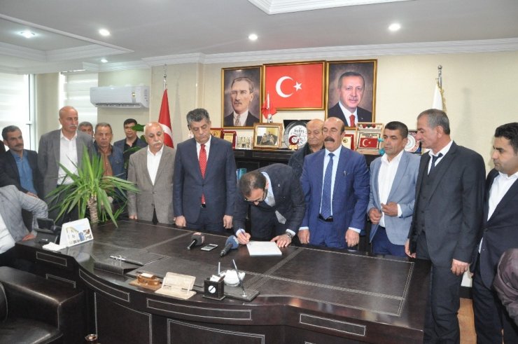 İYİ Parti Şırnak yönetimi istifa ederek AK Parti’ye geçti