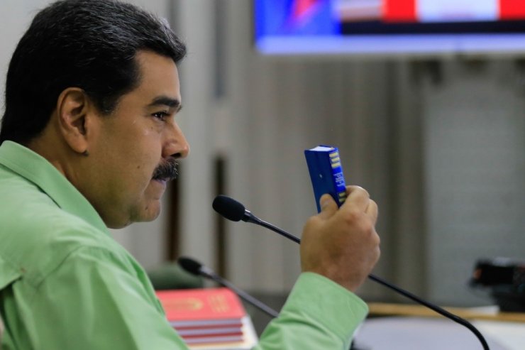 Maduro’nun kapattığı Brezilya sınırında kuyruklar oluştu
