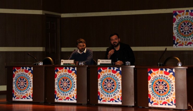 "Deliler" film ekibi öğrencilerle bir araya geldi