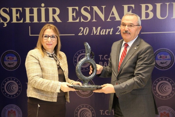 Ticaret Bakanı Pekcan, Nevşehir’de esnafla buluştu