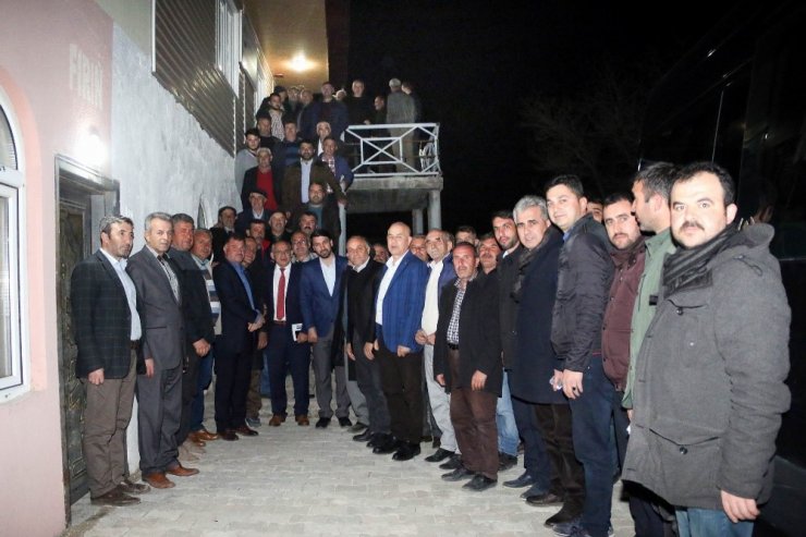 Başkan Öztürk, Mustafabeyli mahallesinde projelerini anlattı