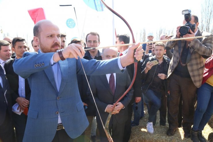 Bilal Erdoğan Eskişehir’de Türkiye Söyleşileri’ne katıldı