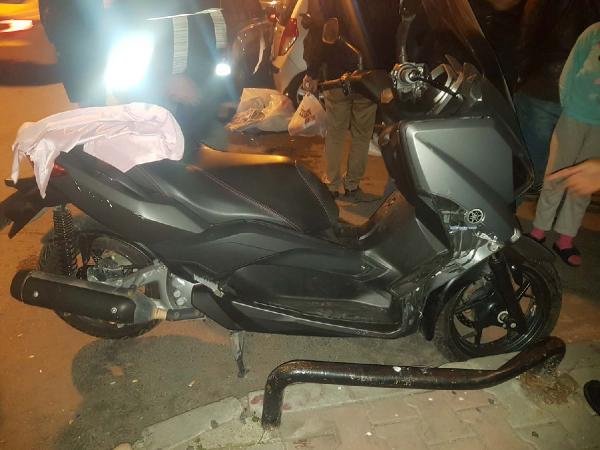 Şişli'de motosiklet önüne çıkan otomobile çarptı: 1 yaralı