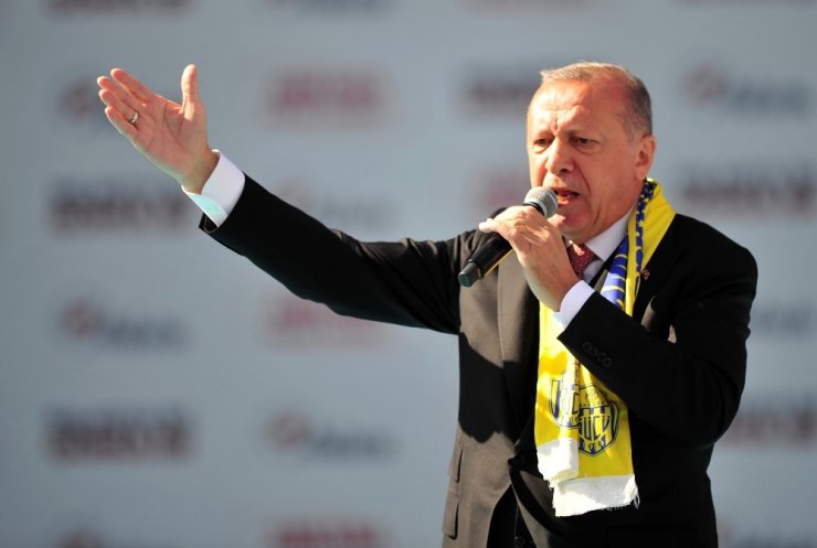 Cumhurbaşkanı Erdoğan: "Bu seçim milli irade yüzsüzleri için yolun sonu olacak"