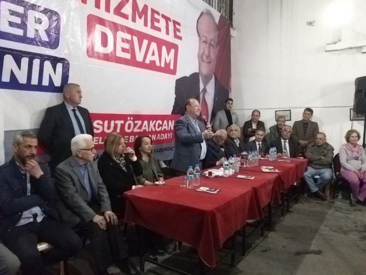 Mesut Özakcan seçim çalışmalarını Yılmazköy’de sürdürdü