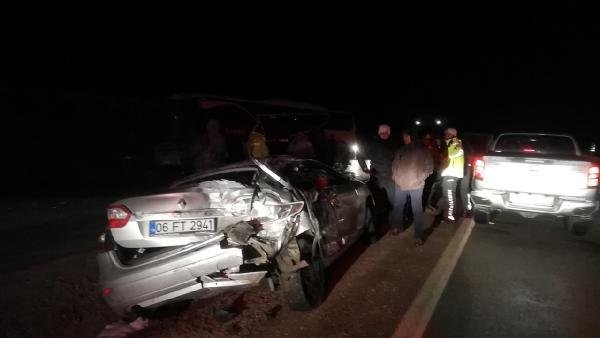 Erzincan'da zincirleme trafik kazası: 11 yaralı