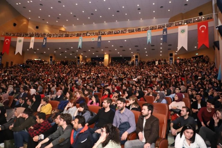 Mazhar Alanson, üniversite öğrencileriyle buluştu