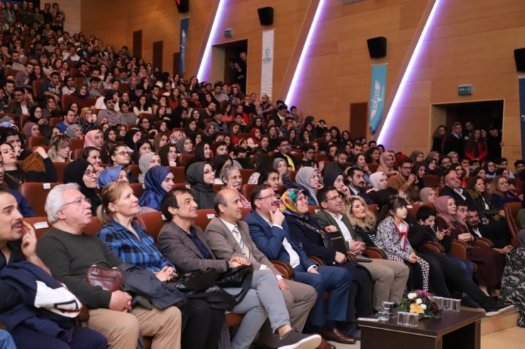 Mazhar Alanson, üniversite öğrencileriyle buluştu