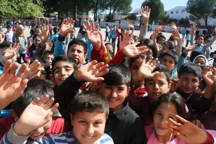 "40 Dakika Teneffüs, 40 Dakika Ders Projesi" Antalya’da başladı
