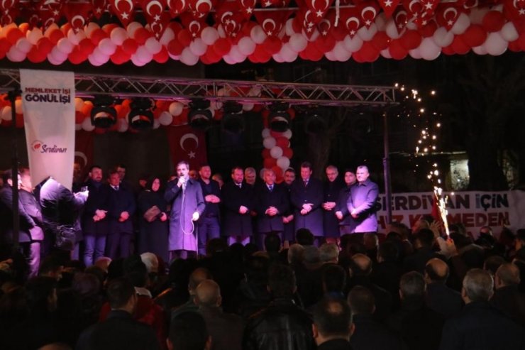 Başkan Alemdar Kemalpaşa Mahallesinde miting düzenledi