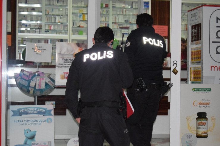 Malatya’da Eczane hırsızları polisten kaçamadı
