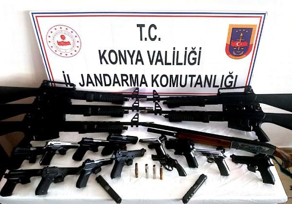 Konya'da kaçak silah operasyonunda dede ve 2 torununa gözaltı