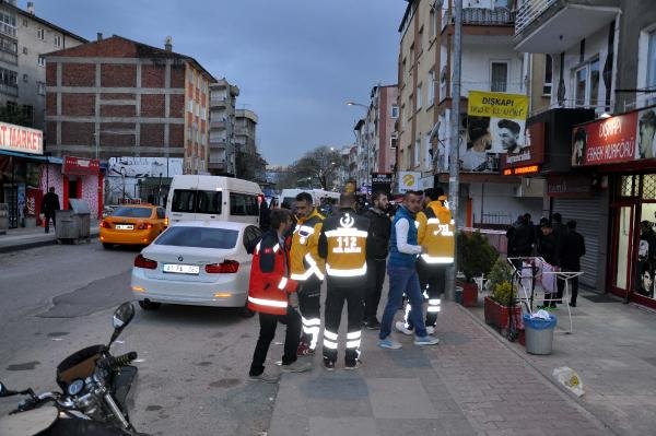 Ankara'da evde çıkan yangında dumandan etkilenen 5 kişi hastaneye kaldırıldı