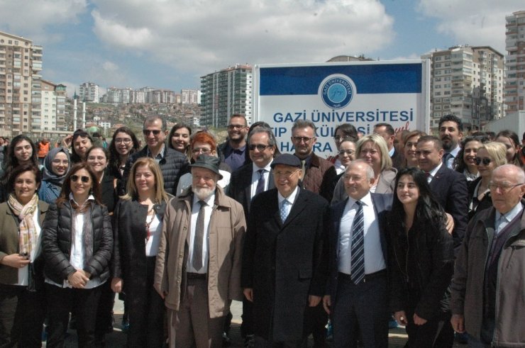 Gazi Tıp Fakültesi 40. yaşını fidan dikerek kutladı