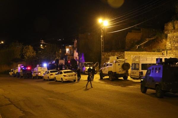 Diyarbakır’da aileler arasında bahçe kavgası: 4 yaralı