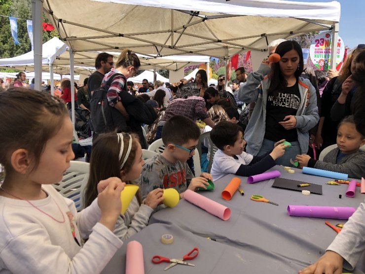 Kadıköy’de 23 Nisan Çocuk Bayramı coşku ile kutlandı