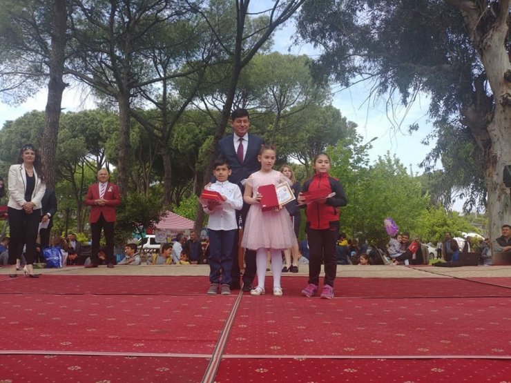 Nazilli’de Çocuk Bayramı 40 okulla kutlandı