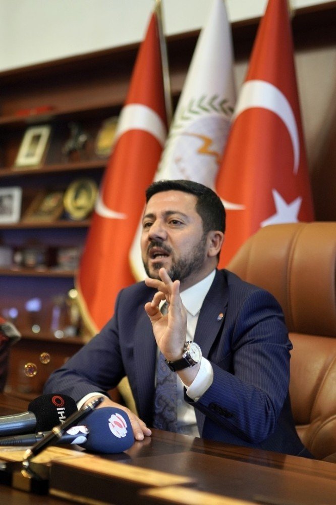 Belediye Başkanı Rasim Arı, “ Nevşehir kent meydanına kavuşuyor”