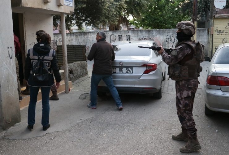 Adana’da PKK operasyonu: 5 gözaltı