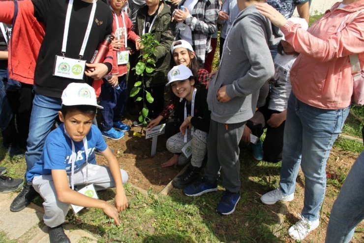 Antalya’da ‘Yeşeren Çocuklar Projesi’ 800 çocuğa ulaştı