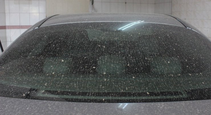 Bursa’da çamur yağdı, oto yıkamacılar bayram etti