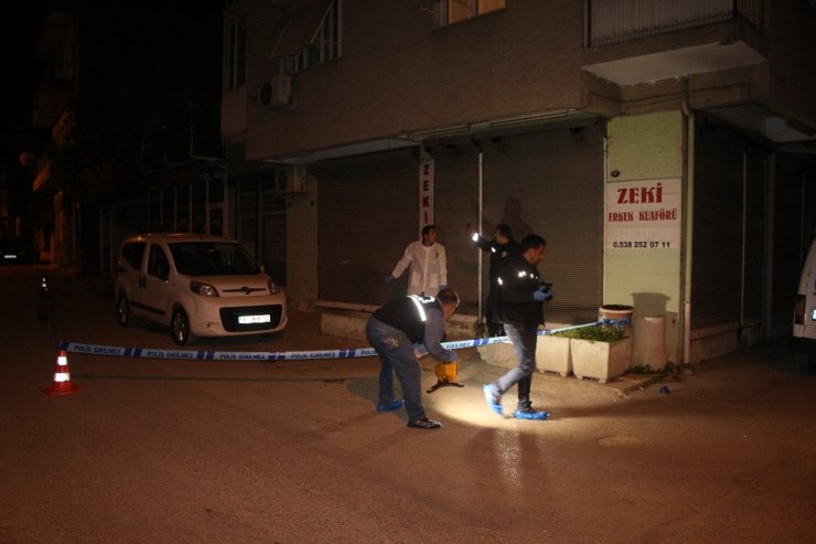 İzmir’de sokak ortasında cinayet: 1 ölü