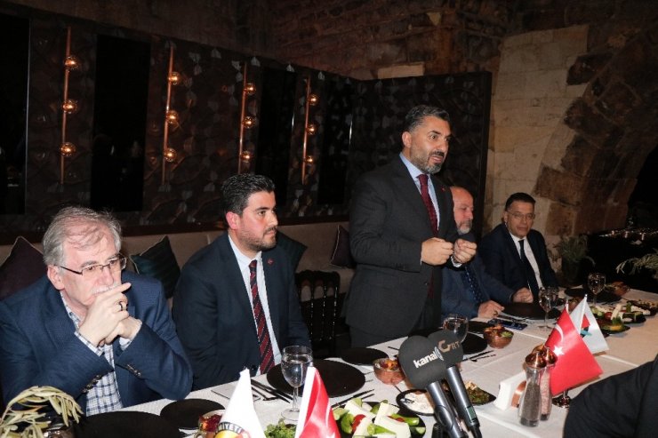 RTÜK yöneticileri Gaziantep basını ile buluştu