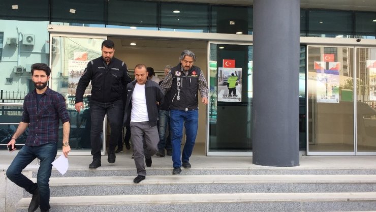 Bursa’da uyuşturucu operasyonu: 3 gözaltı