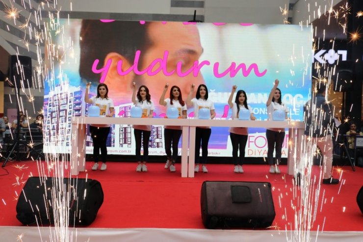 Diyarbakır’da Oğuzhan Koç izdihamı