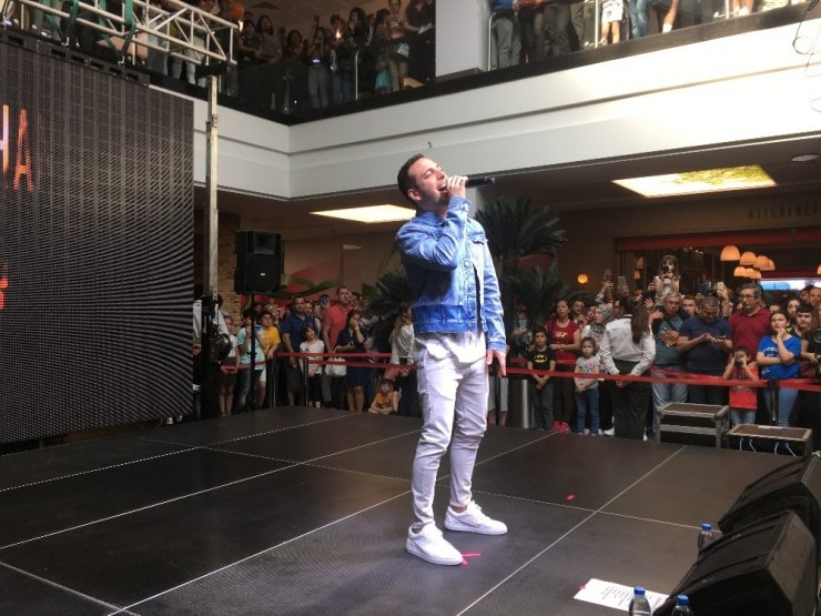 Agora’da Oğuzhan Koç ile 100. yıl coşkusu